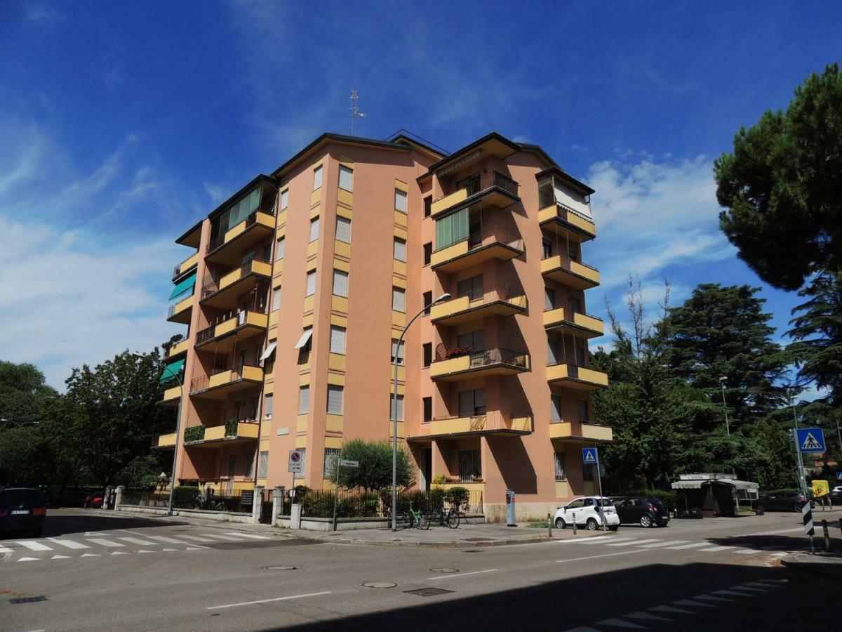 Appartement Residenza Arusnati à Vérone Extérieur photo